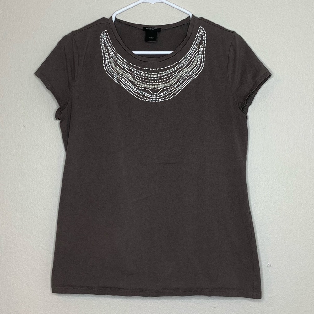 Ann Taylor | Embellished Neck Line Tee
